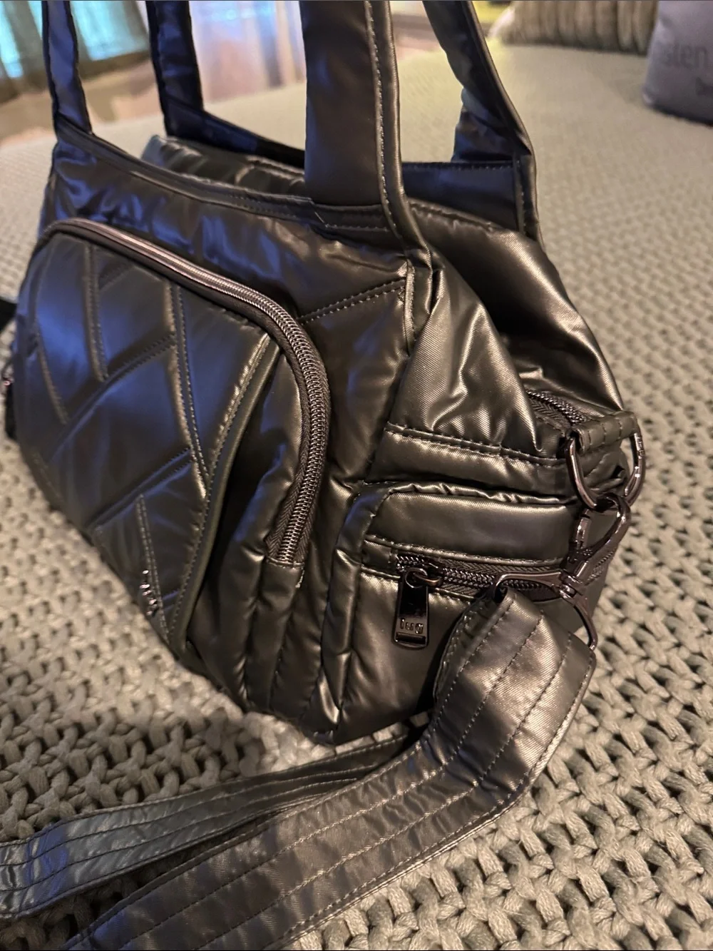 lug structured quilted